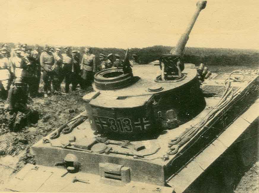Танк тигр 1943 года. Тигр 503 тяжелого танкового батальона. Танк тигр 503 танкового батальона.