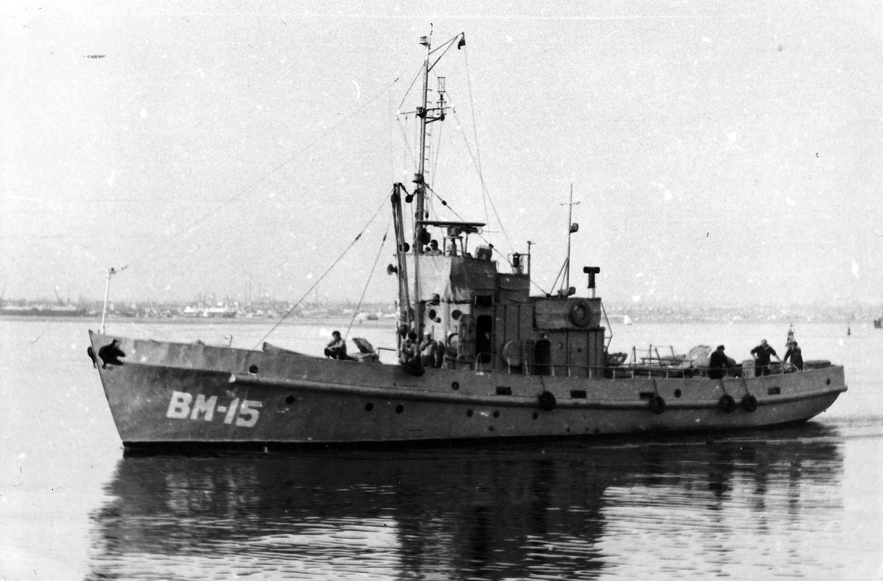 корабль воздушного наблюдения порт лиинахамари. сторожевой корабль пр 159. скр проекта 159а "скр-16 бакинец". альбатрос в мурманске ссср. в/ч 2375 г.