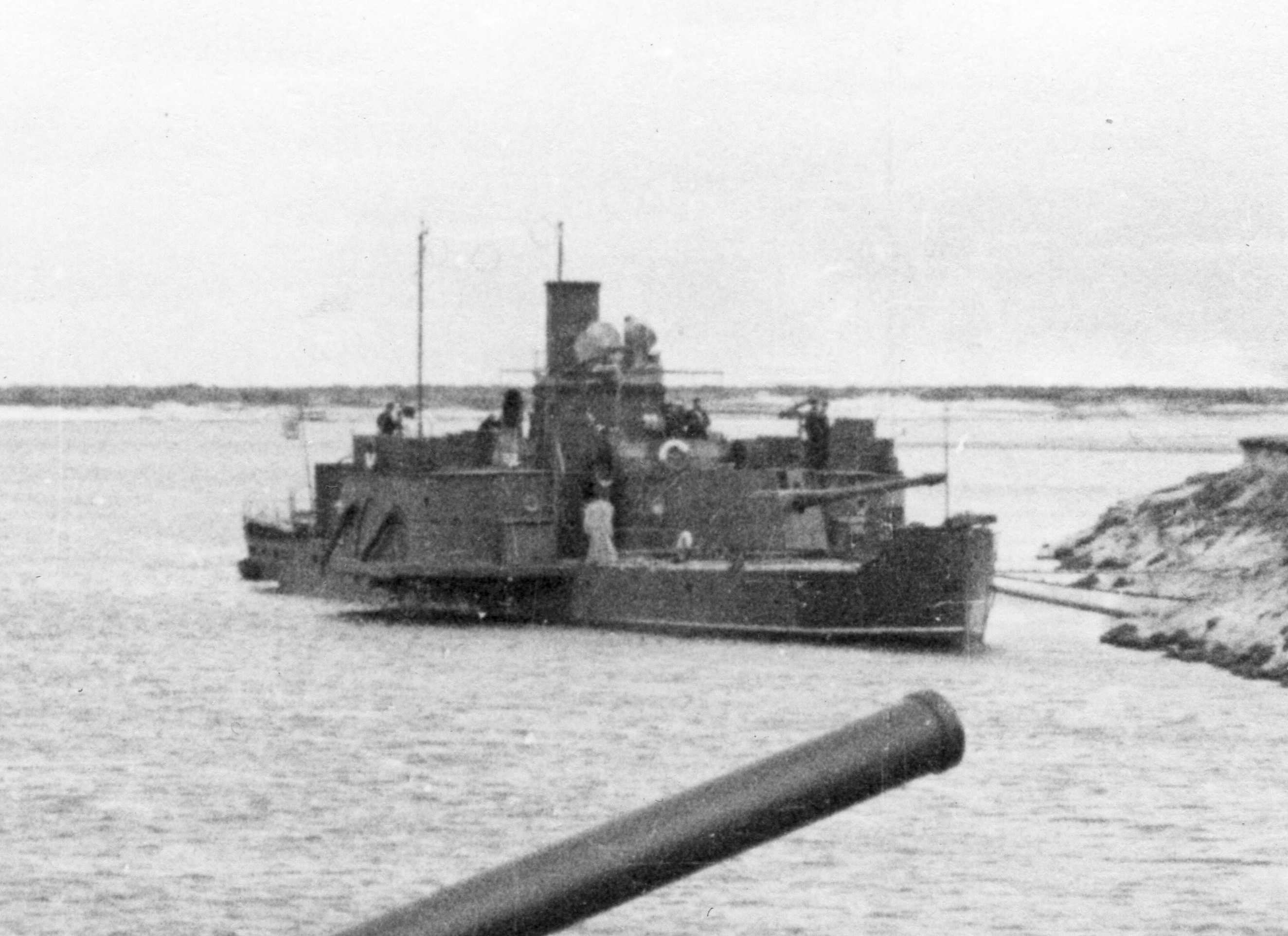 Лодка алюминиевая тактика-460 dcm. Лодка деревянная старинная. Лодка верный. Речные мониторы пинской флотилии. Лодка пингвин 3880 стеклопластиковая с мотором 9.