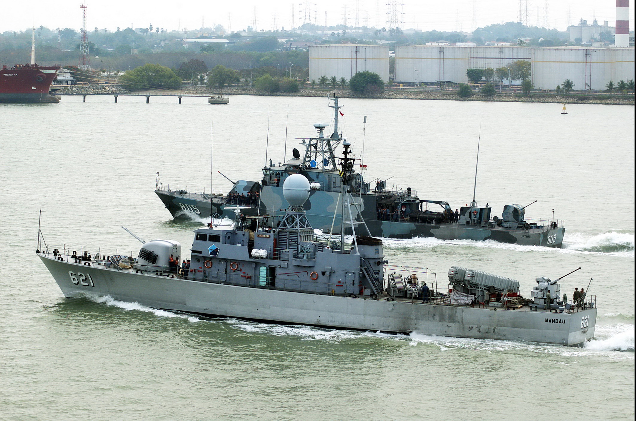 Kri wiw. Kri-57 Индонезия. Kri laughate. Корабли Kri fpb57 Индонезии описание.