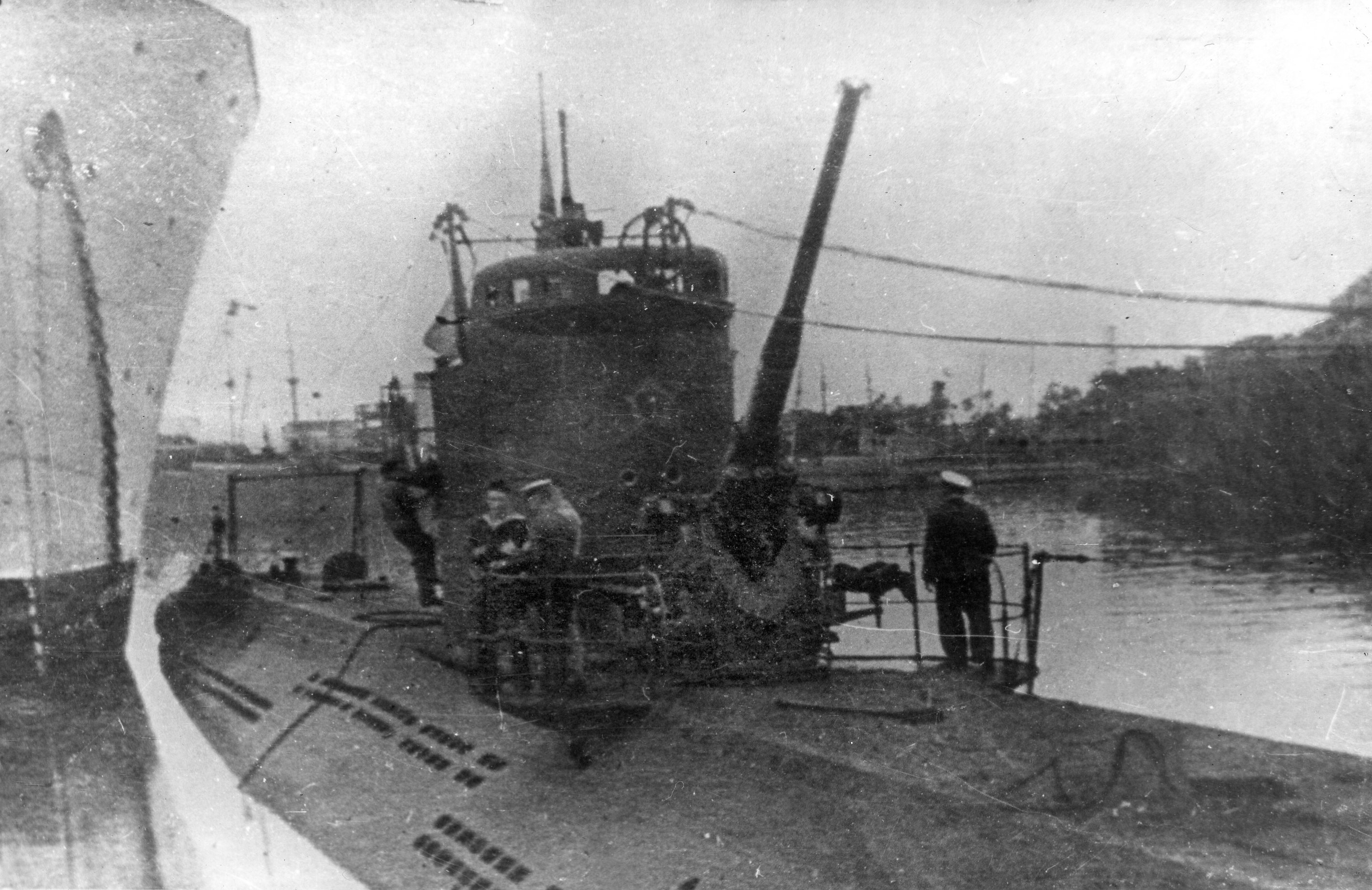 Подводная лодка типа л "ленинец". Подводная лодка 1945. Командир пл л-3 грищенко. Подводный минный заградитель ленинец. Подводная лодка б-413 проекта 641.