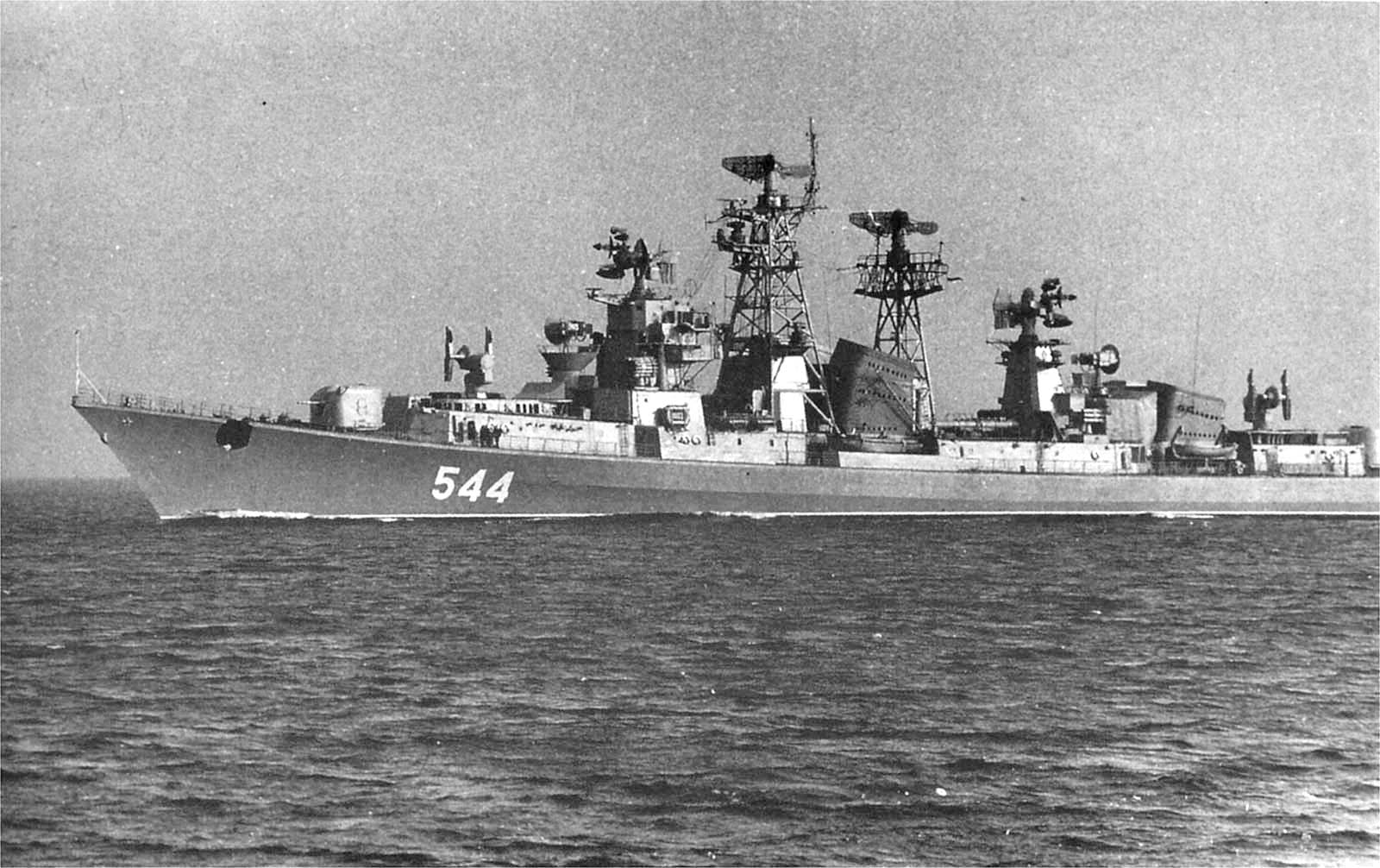 Большие советские корабли. БПК проект 61 красный Кавказ. Большие противолодочные корабли проекта 61. БПК 61 МЭ надёжный. Проект 1123 Кондор.